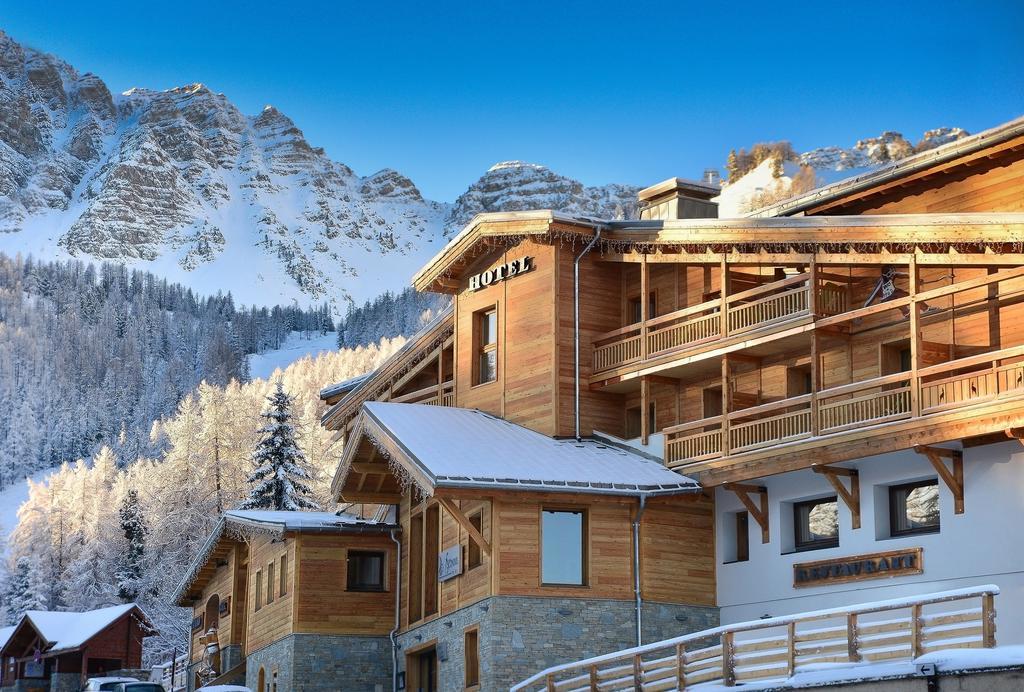 Hotel & Restaurant Les Escondus Вар Екстериор снимка